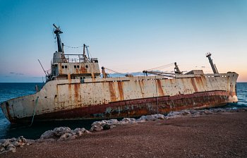 shipwreck