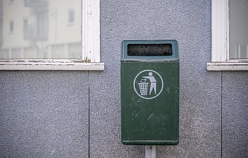 litter bin