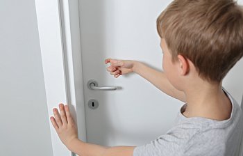 knock