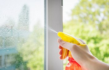 window cleaner