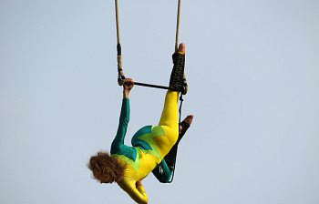 trapeze