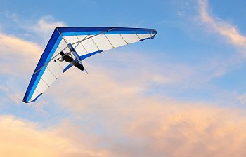 hang gliding