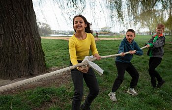 tug of war